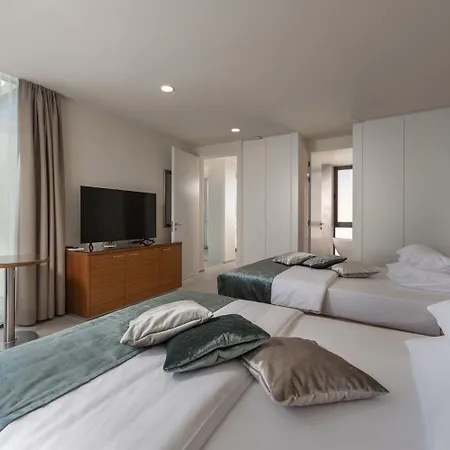 Ferienhaus Fur 10 Personen In Rogoznica, Dalmatien Norddalmatien Holiday home *