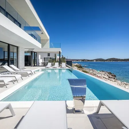 Ferienhaus Fur 10 Personen In Rogoznica, Dalmatien Norddalmatien Rogoznica (Sibenik-Knin)